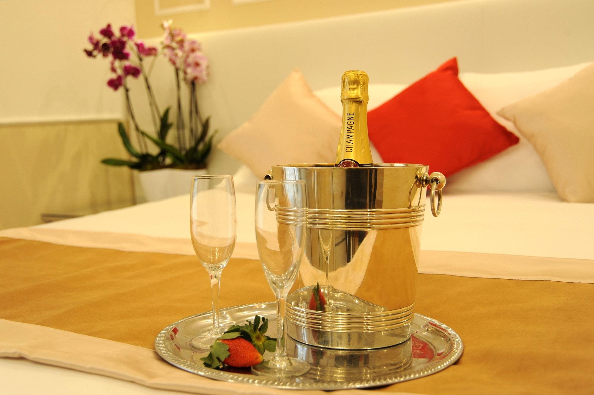 My Suites Piazza Di Spagna Рим Екстер'єр фото